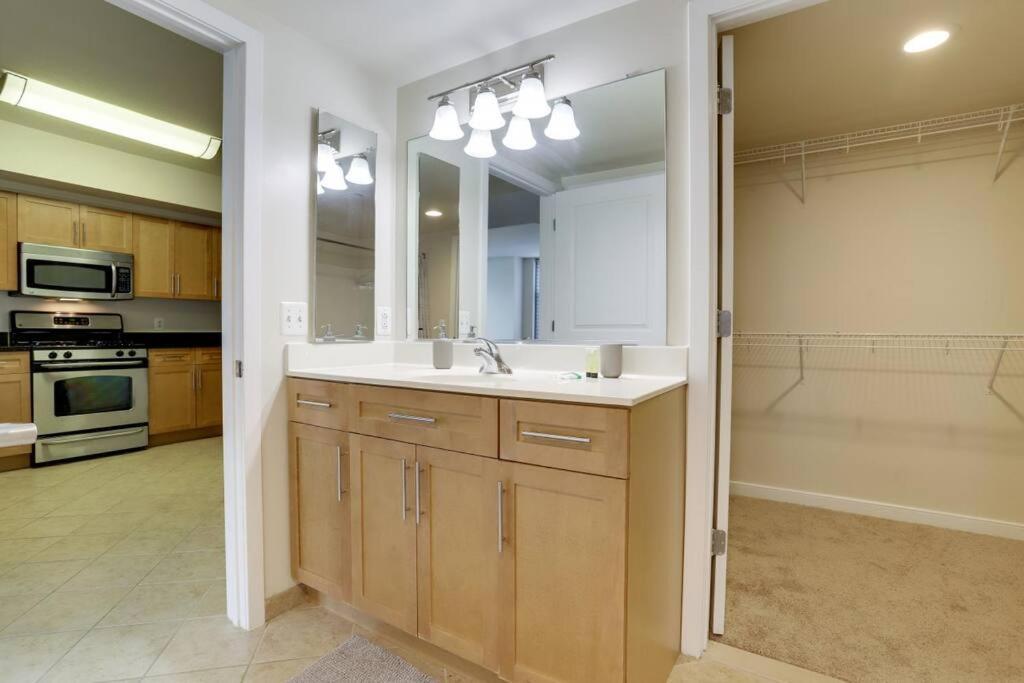 Fantastic 2 Bedroom Condo At Pentagon City Arlington Zewnętrze zdjęcie